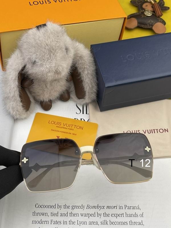 LV Sunglasses 348